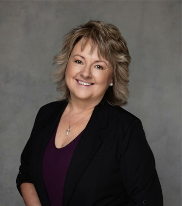 Sheri Godfrey,  Senior Transitions | Eldercare Review | Top Senior Relocation and Downsize Service in Canada